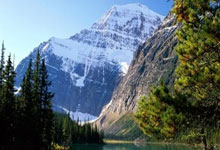 DeFi After the October Crash: What's Left, Who's Still Buying, & The Real 2025 Outlook